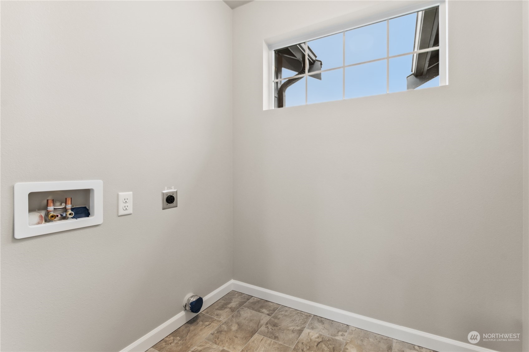 16612 8th Avenue E Unit: 8