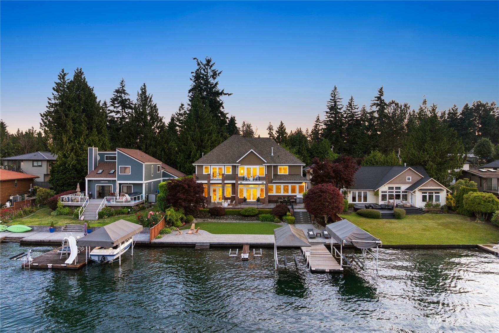 1919 Tacoma Point Drive E