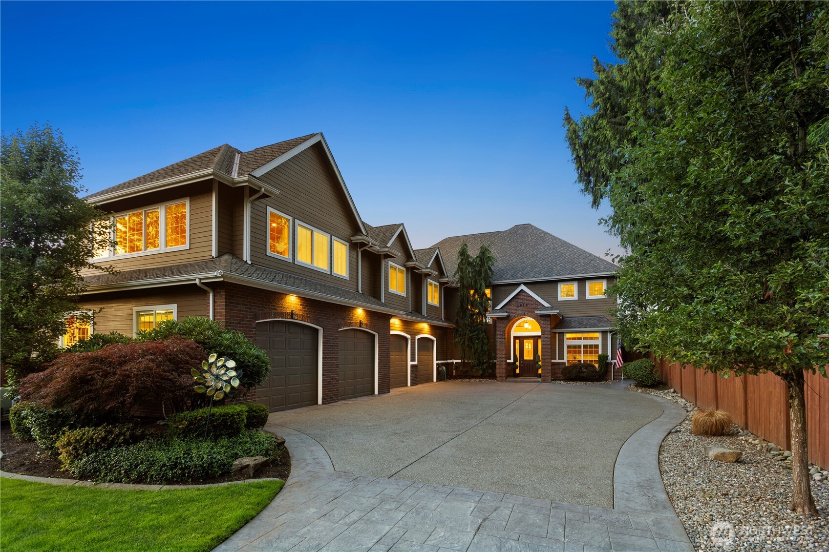 1919 Tacoma Point Drive E