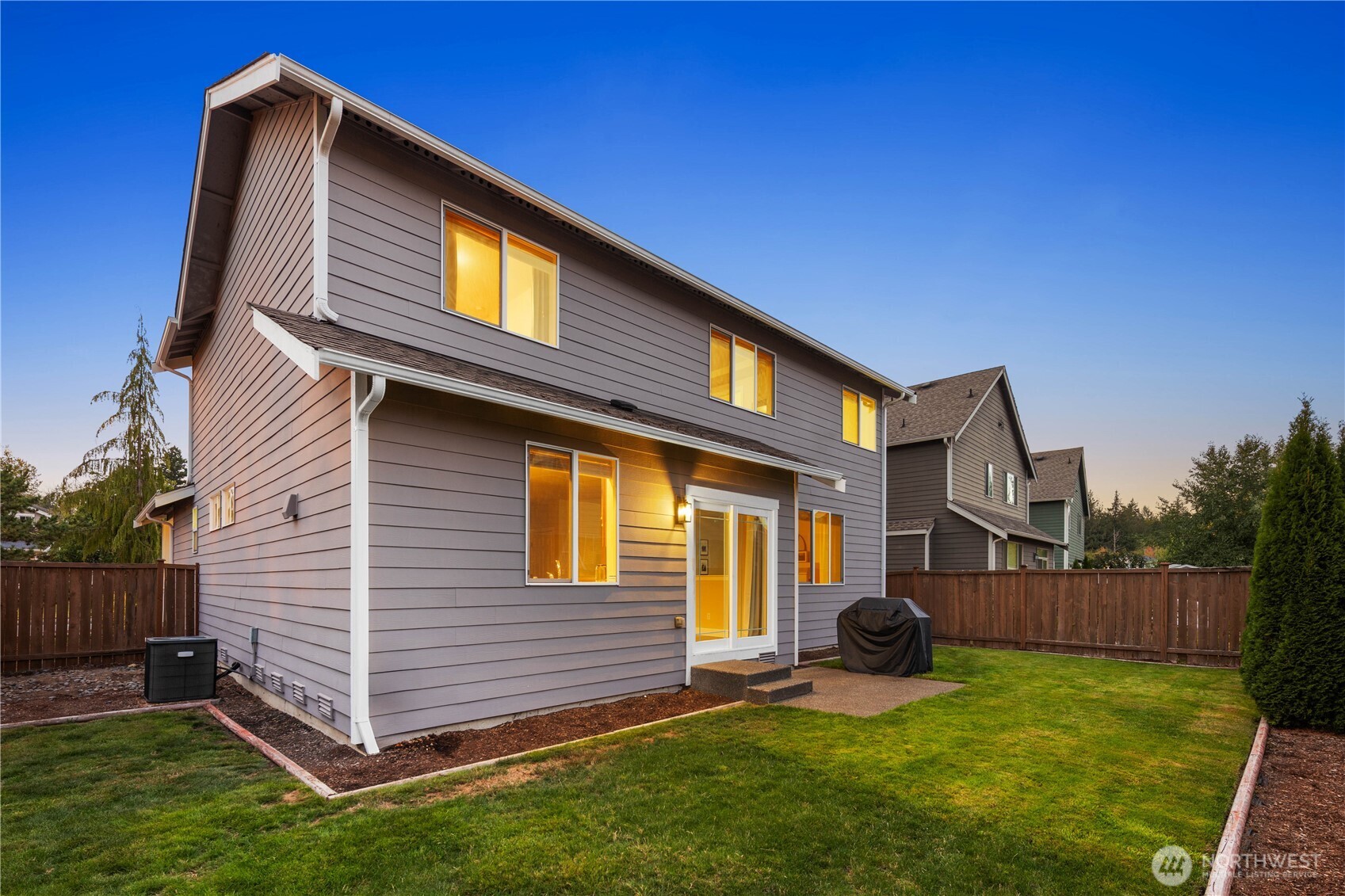 6608 Douglas Avenue SE