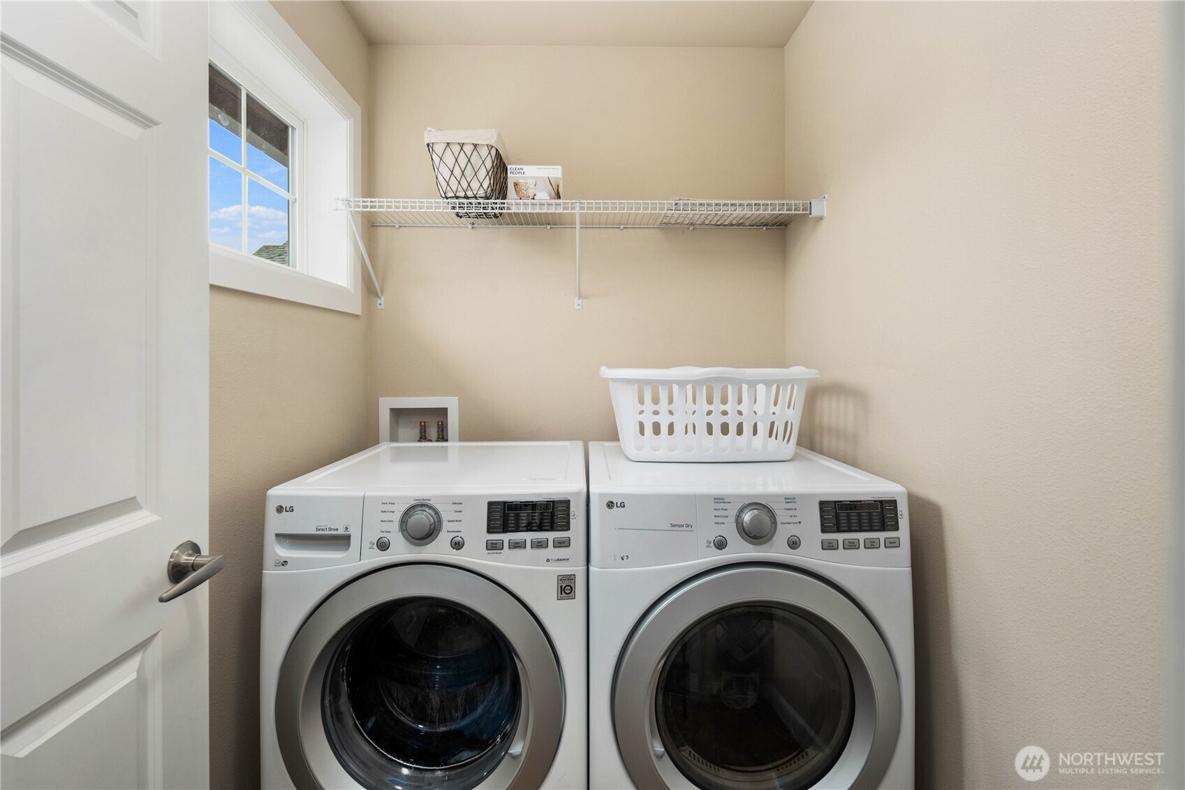 6608 Douglas Avenue SE