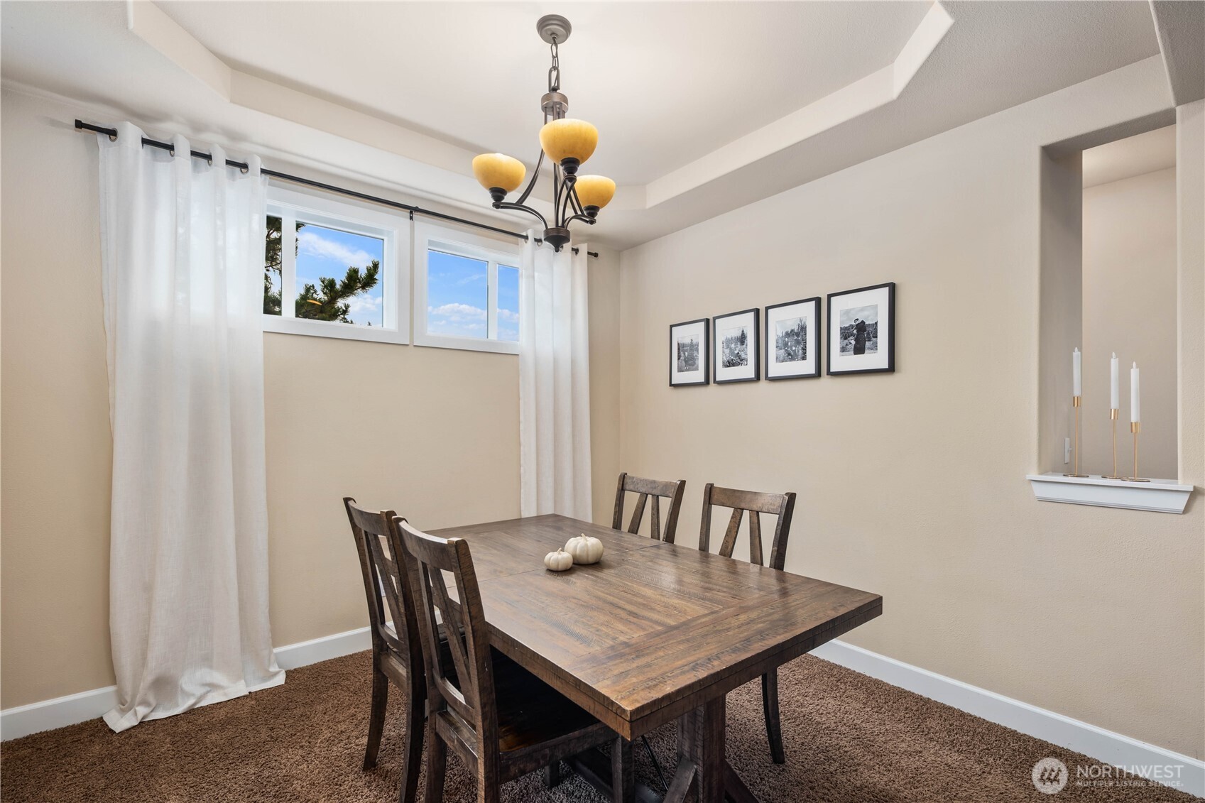 6608 Douglas Avenue SE