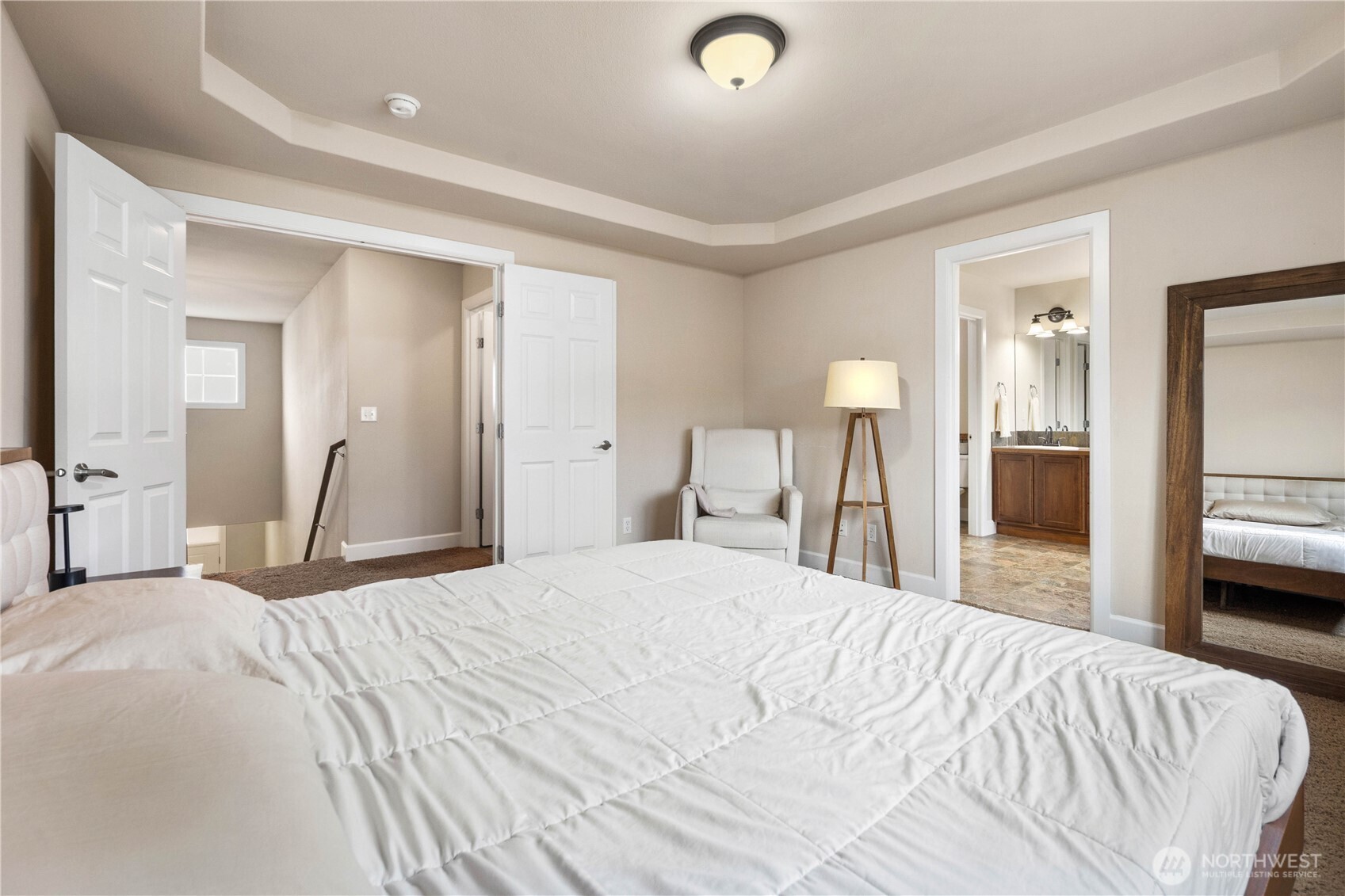 6608 Douglas Avenue SE