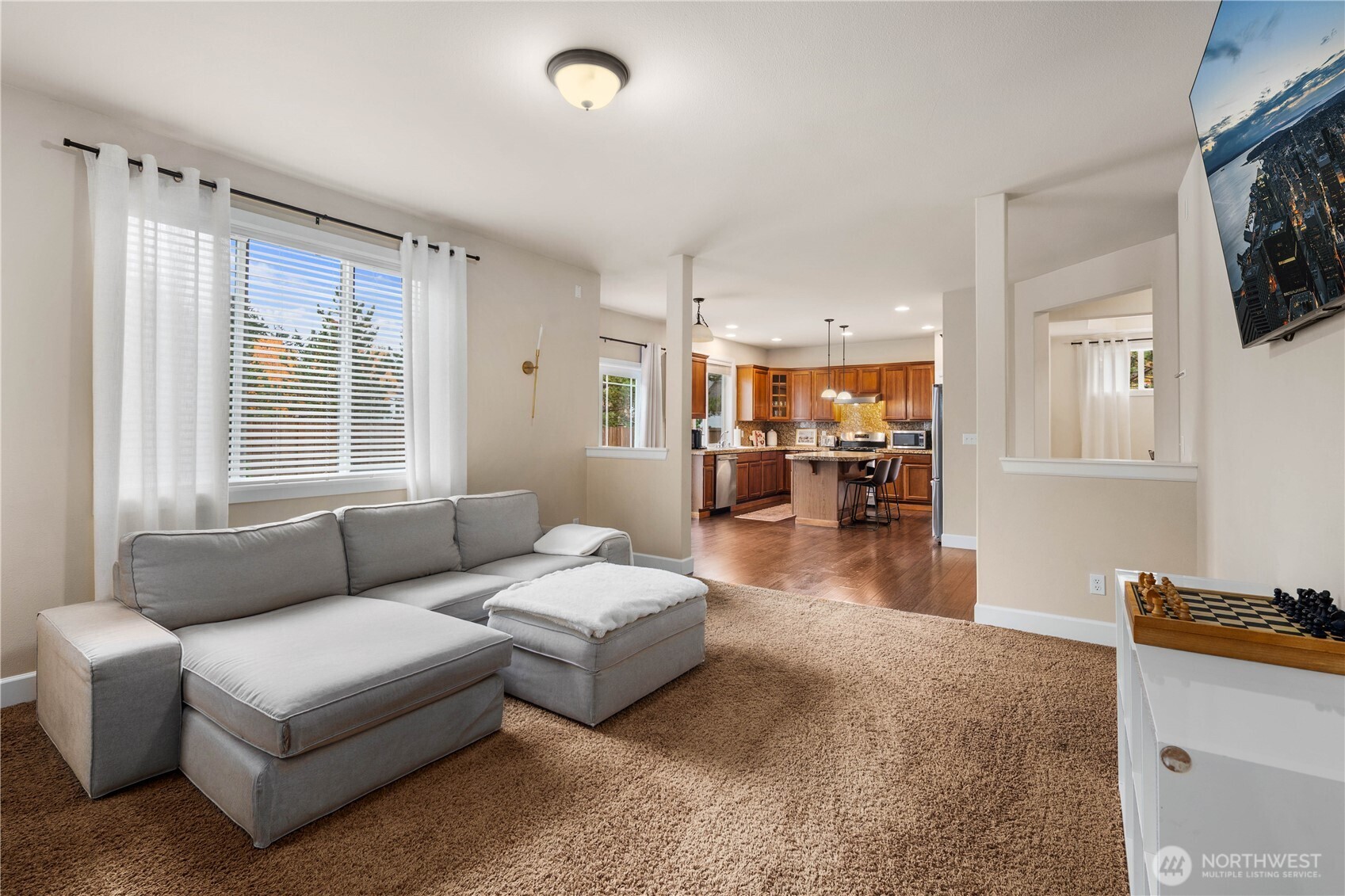 6608 Douglas Avenue SE