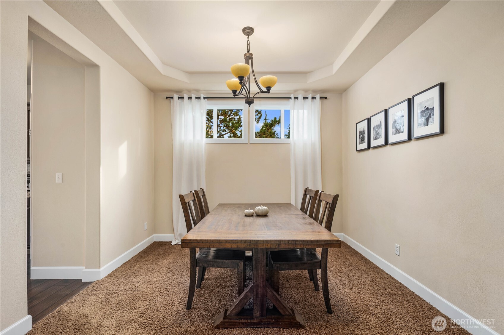 6608 Douglas Avenue SE