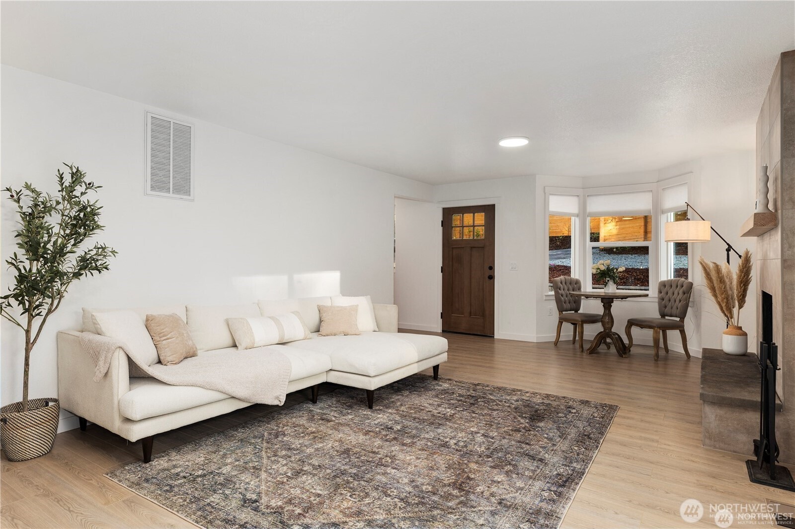 11109 Jovita Boulevard E