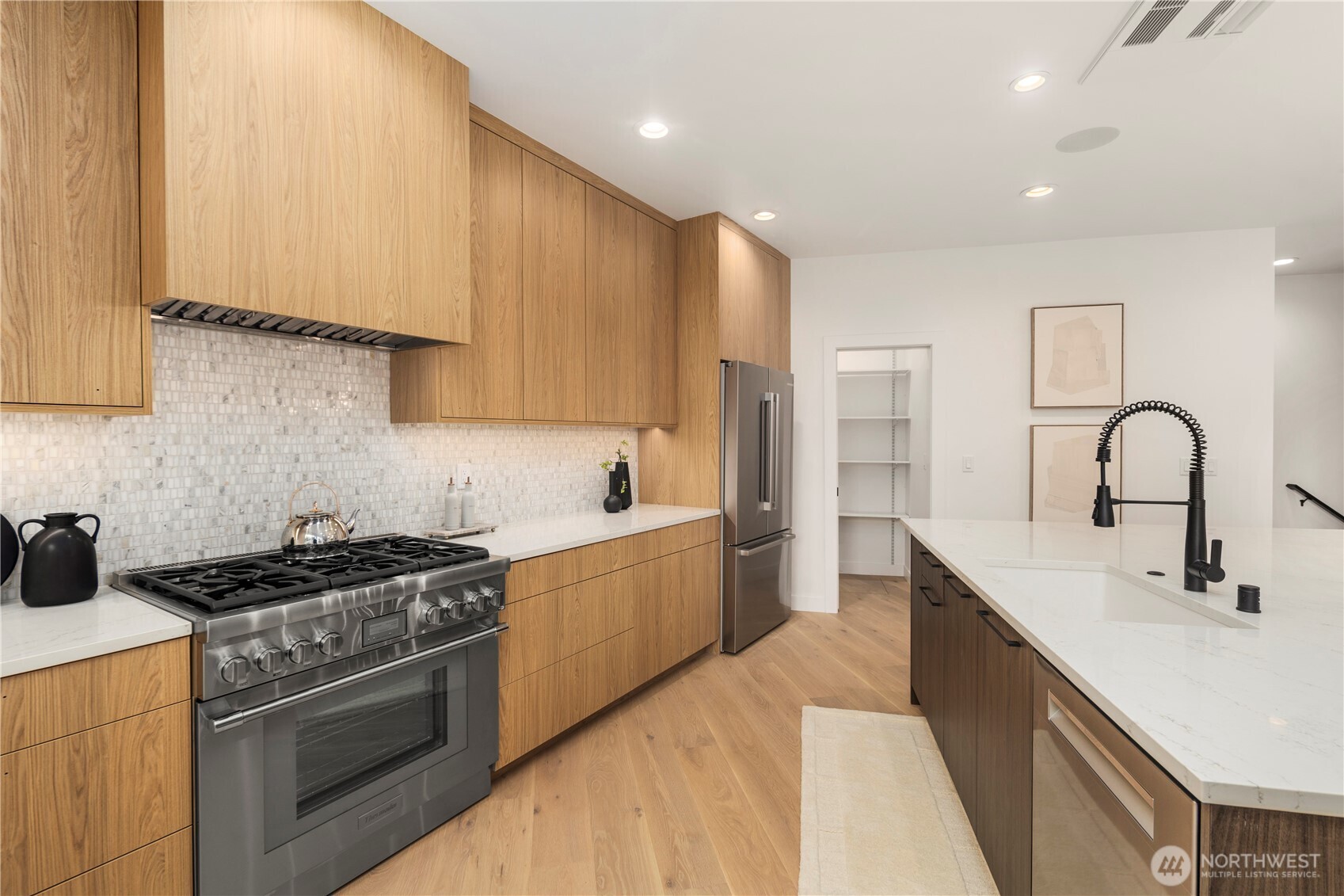 2410 Everett Avenue E