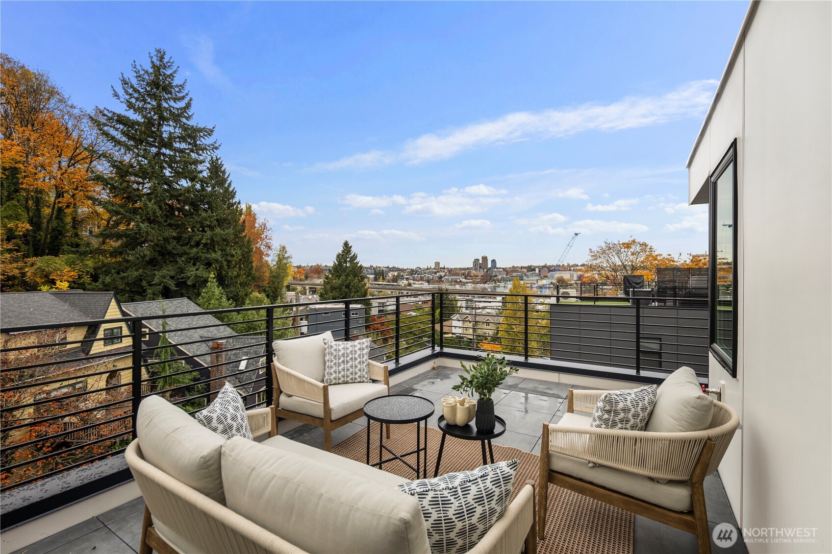 2410 Everett Avenue E