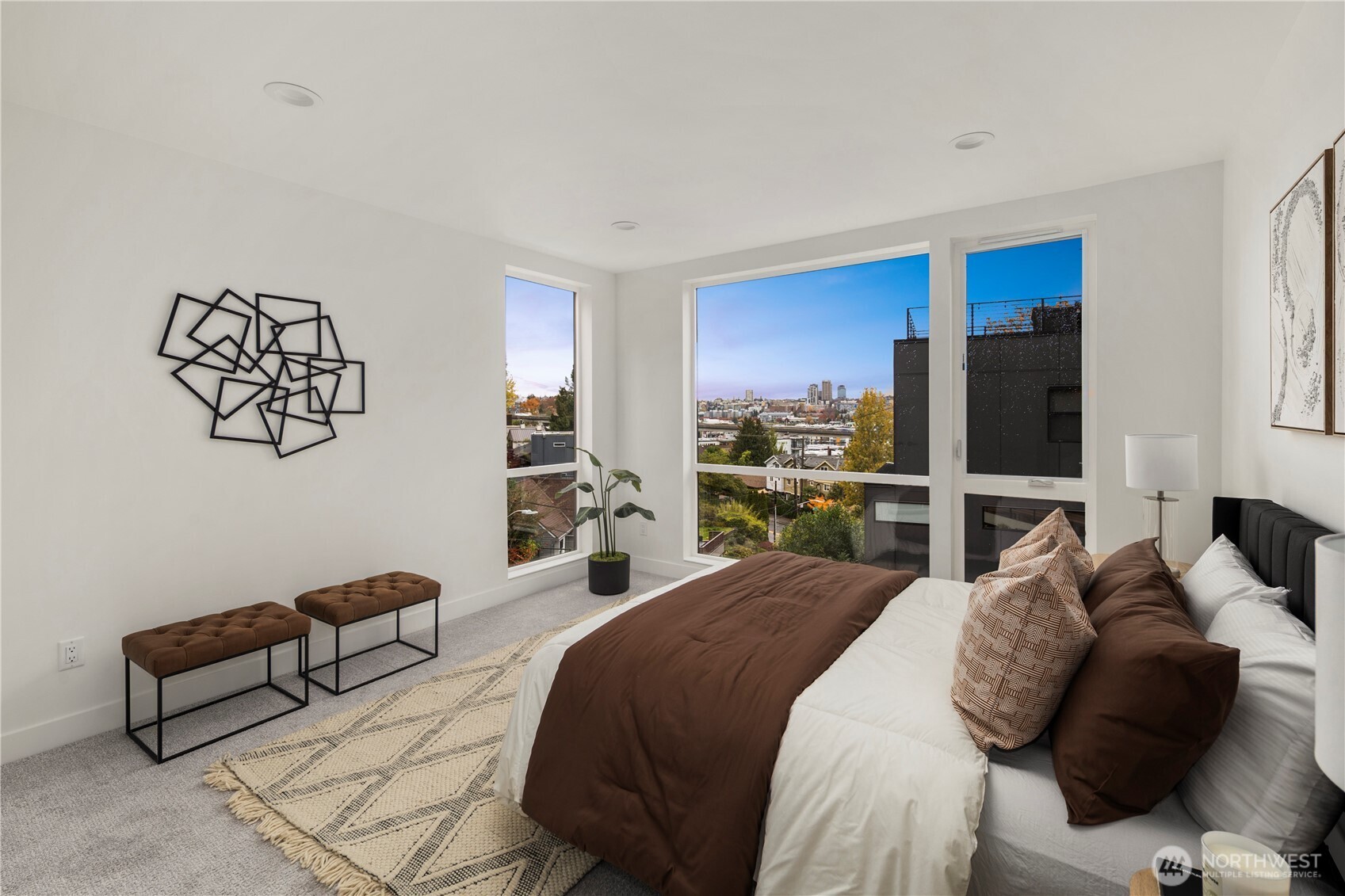 2410 Everett Avenue E