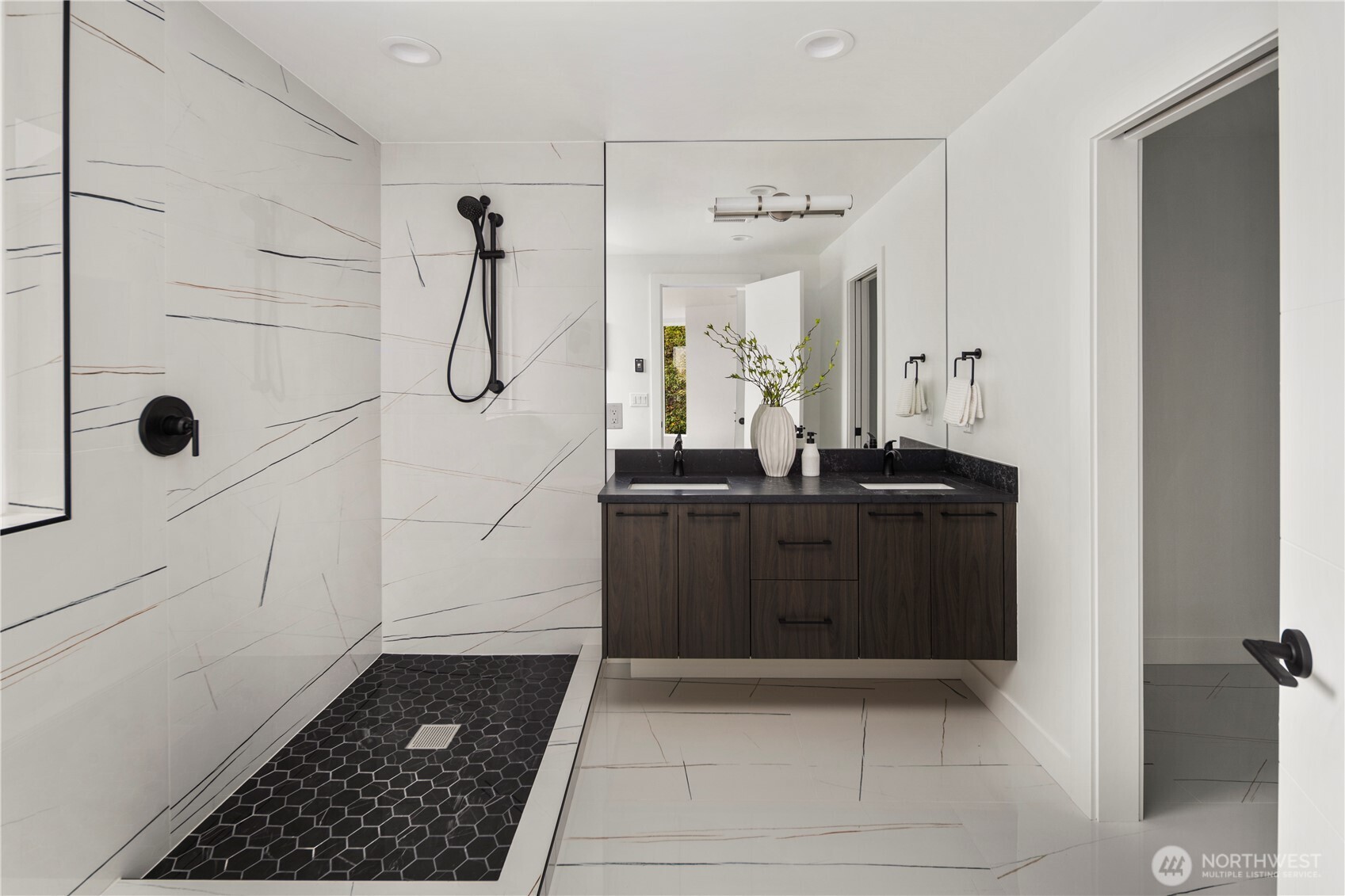 2410 Everett Avenue E