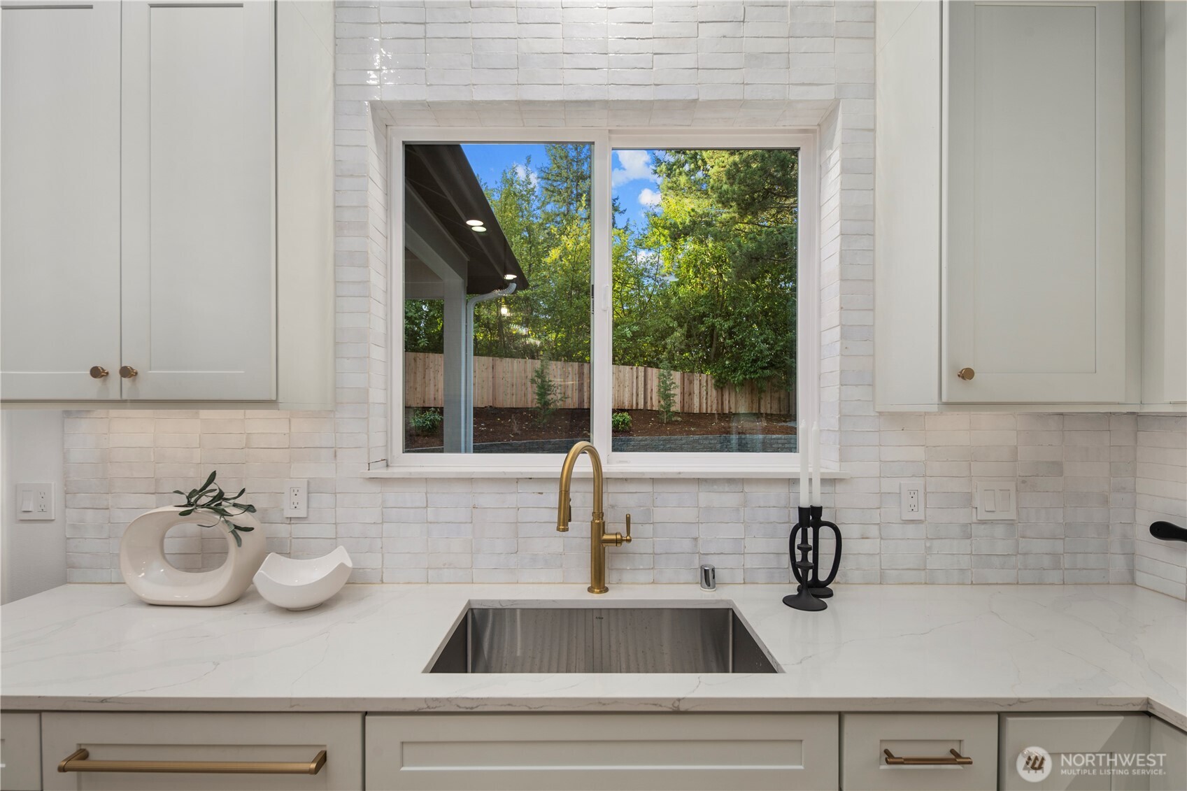 1651 169th Avenue NE