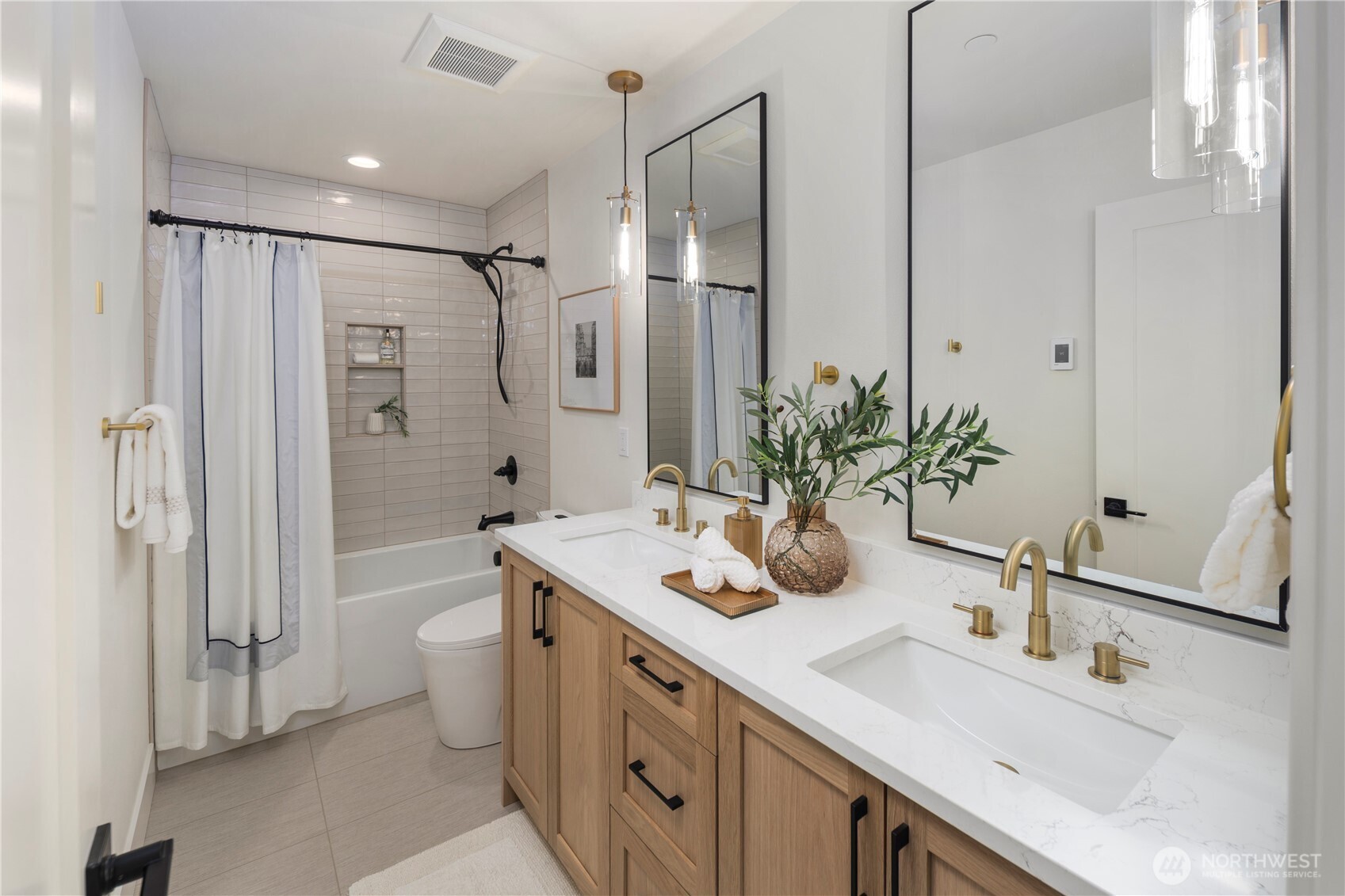 19926 68th Avenue NE