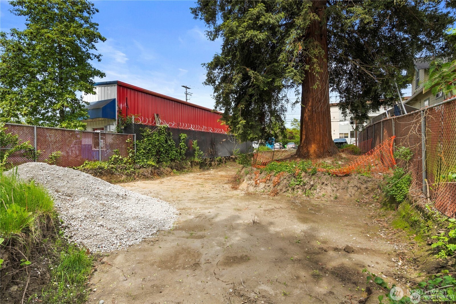 3219 Claremont Avenue S