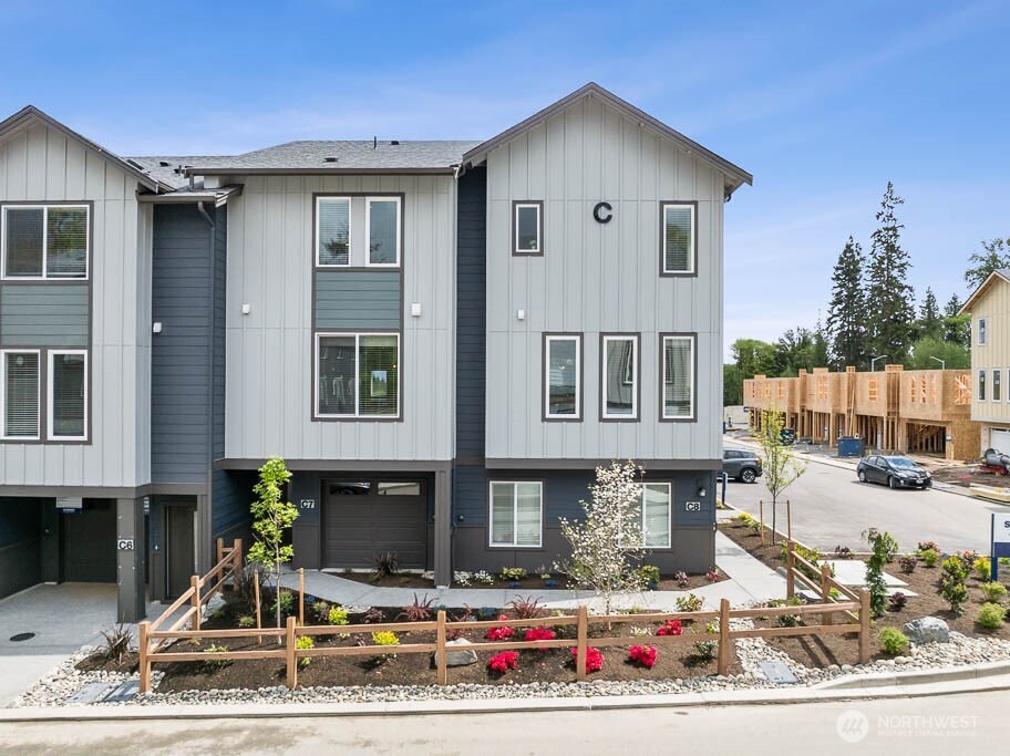 14707 87th Avenue SE Unit: AA8