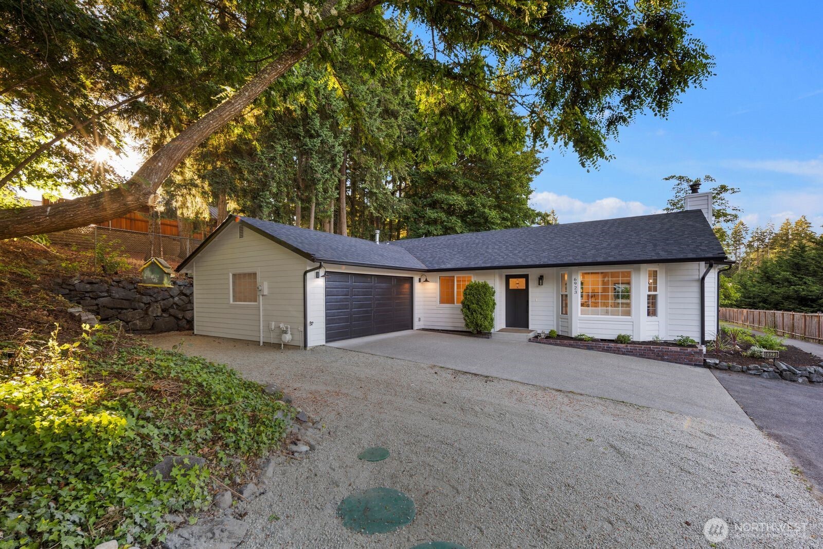 6923 35th Street W