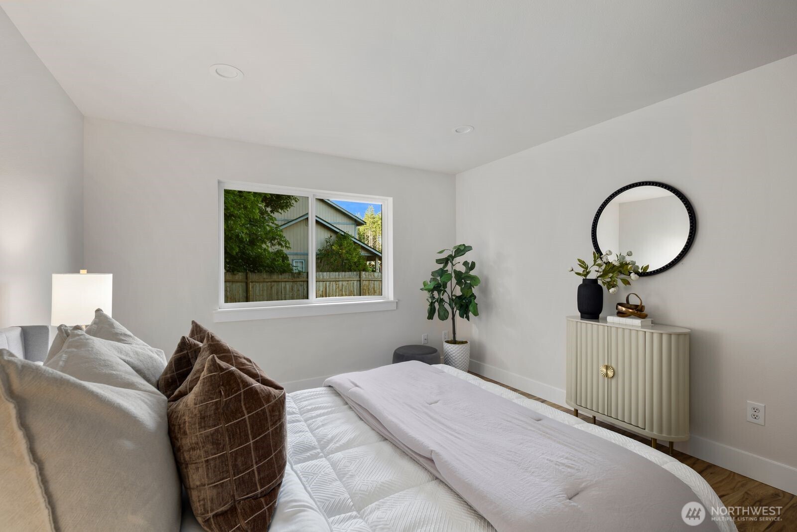 6923 35th Street W