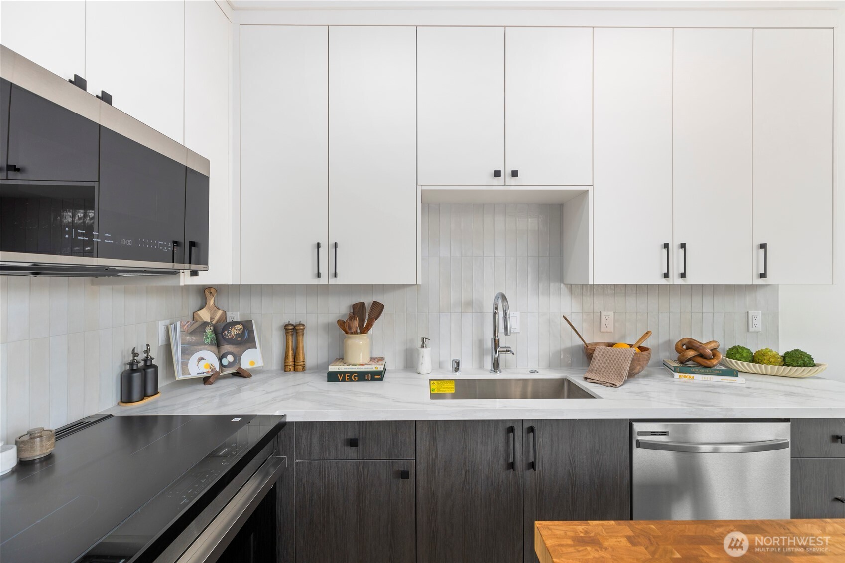 2328 Franklin Avenue E Unit: C