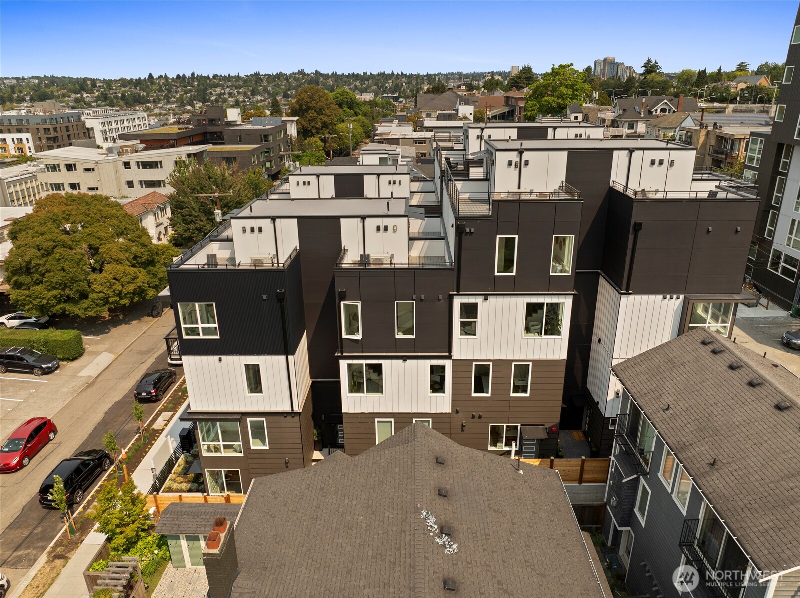 2328 Franklin Avenue E Unit: C