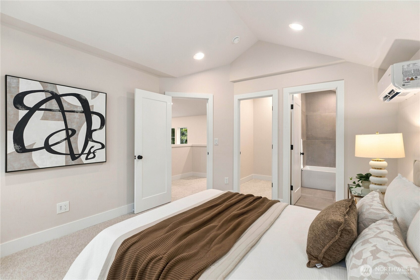 961 Larkspur Loop
