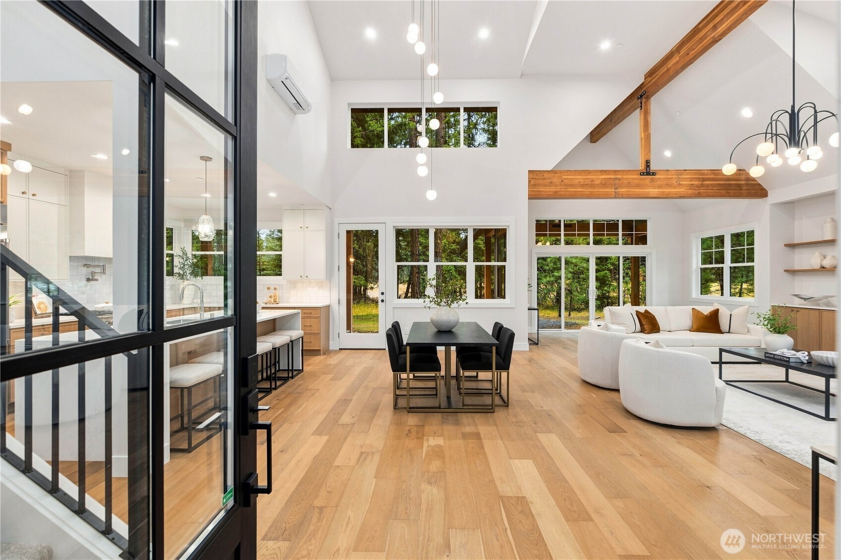 961 Larkspur Loop