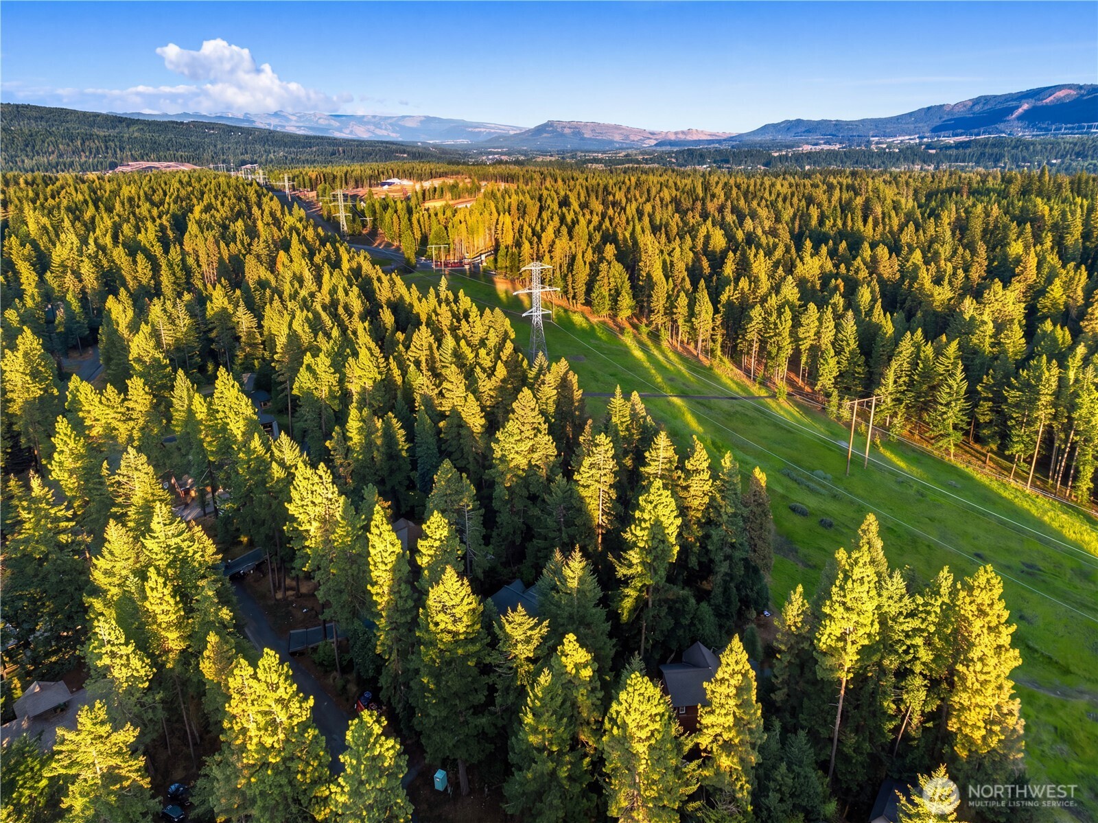961 Larkspur Loop