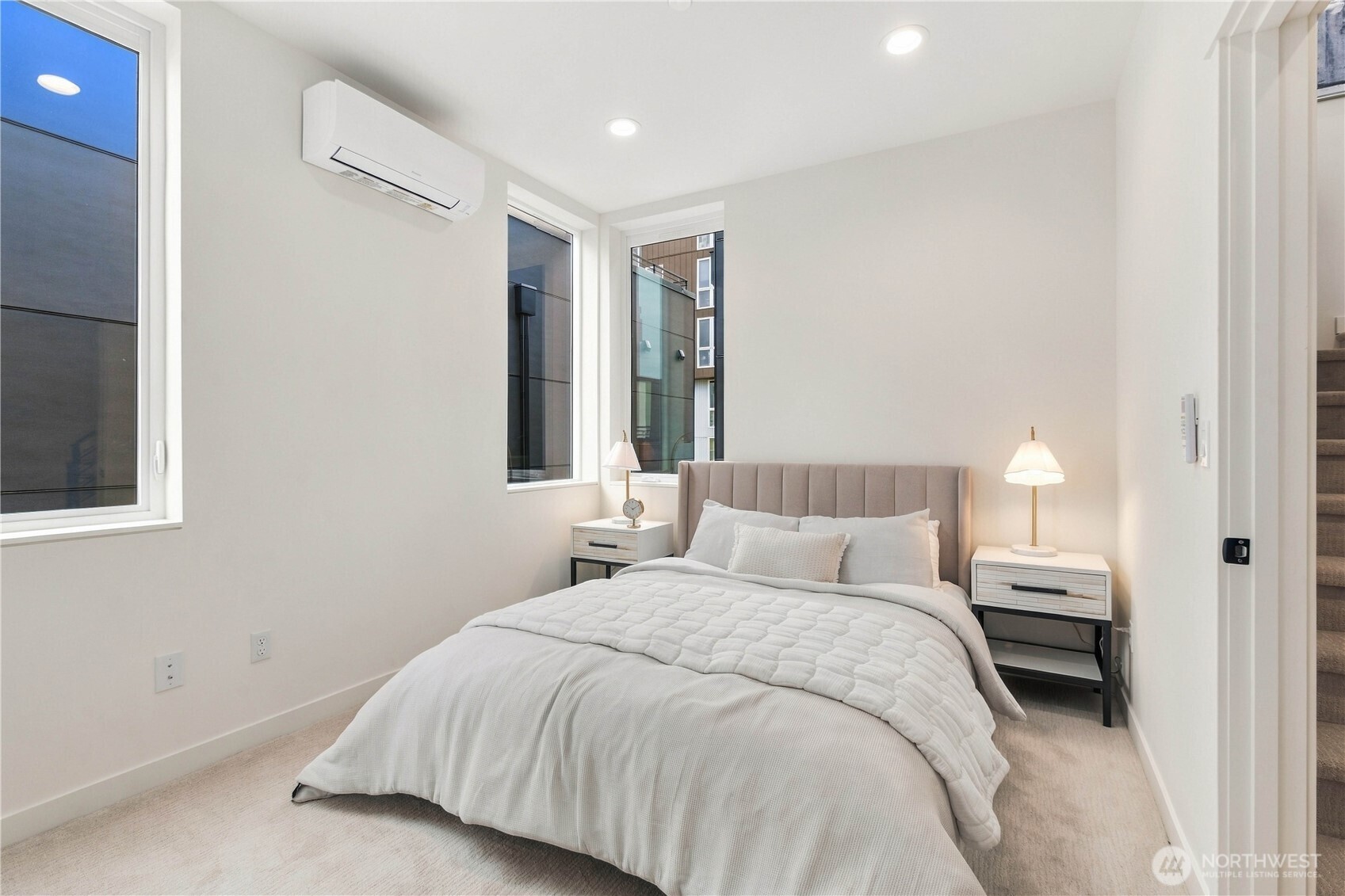 2328 Franklin Avenue E Unit: G