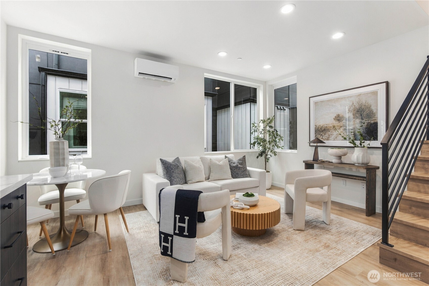 2328 Franklin Avenue E Unit: G