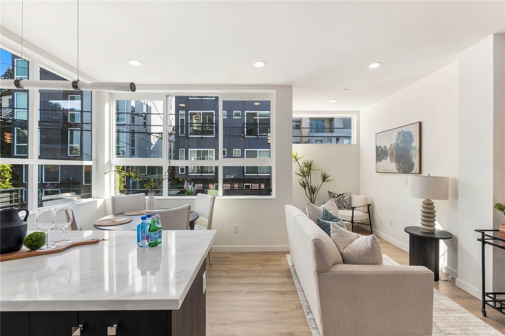 2328 Franklin Avenue E Unit: H