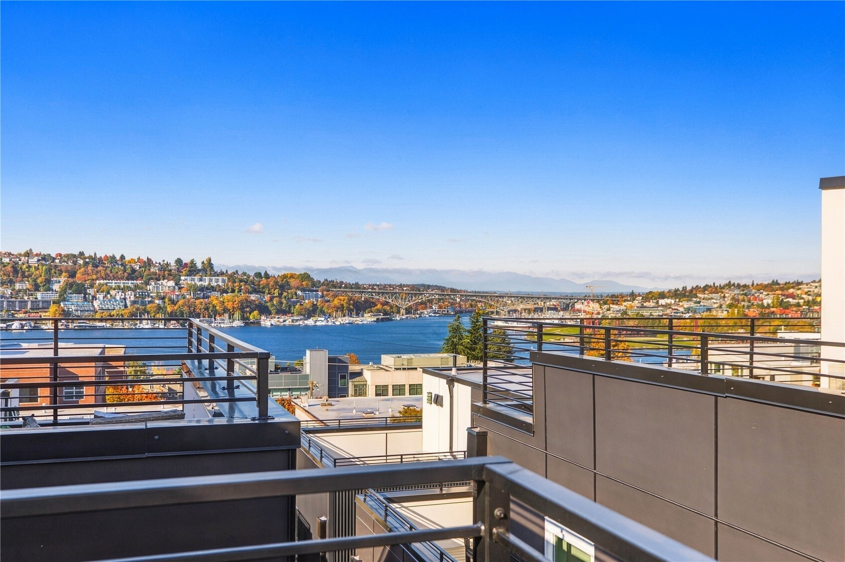 2328 Franklin Avenue E Unit: H