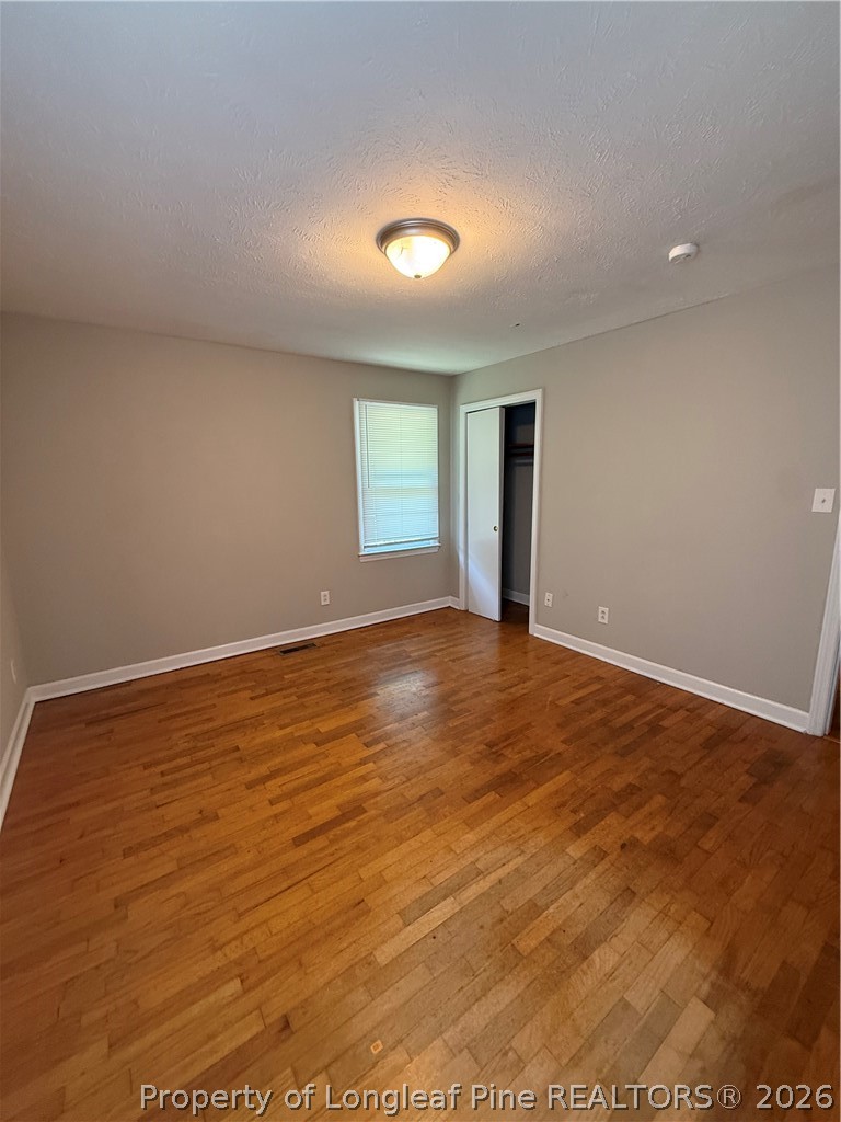 2006 Mango Circle
