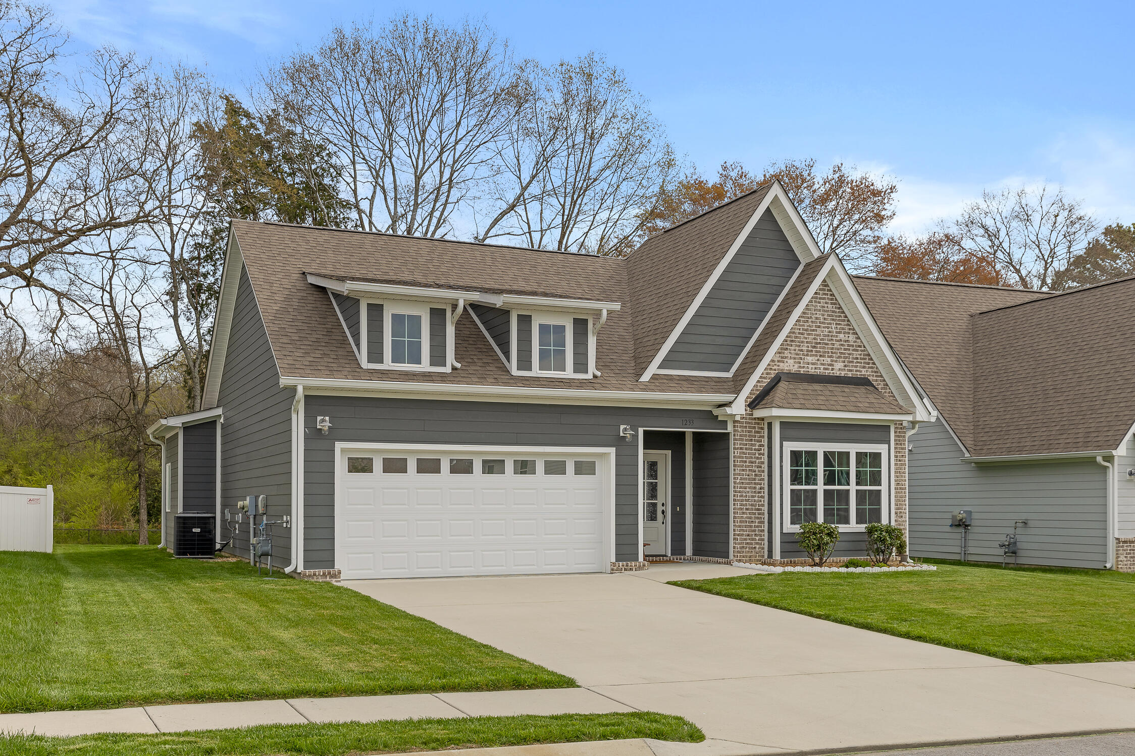 1233 Baldwin Field Circle