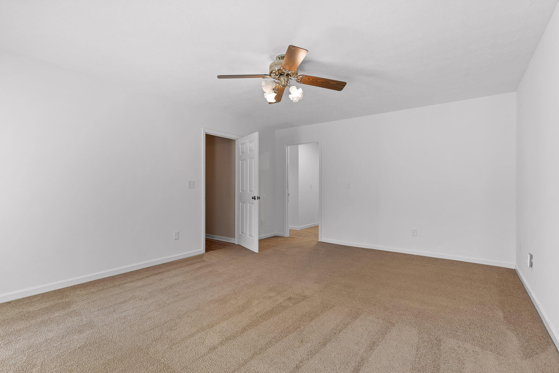 7713 Elizabeth Way Drive