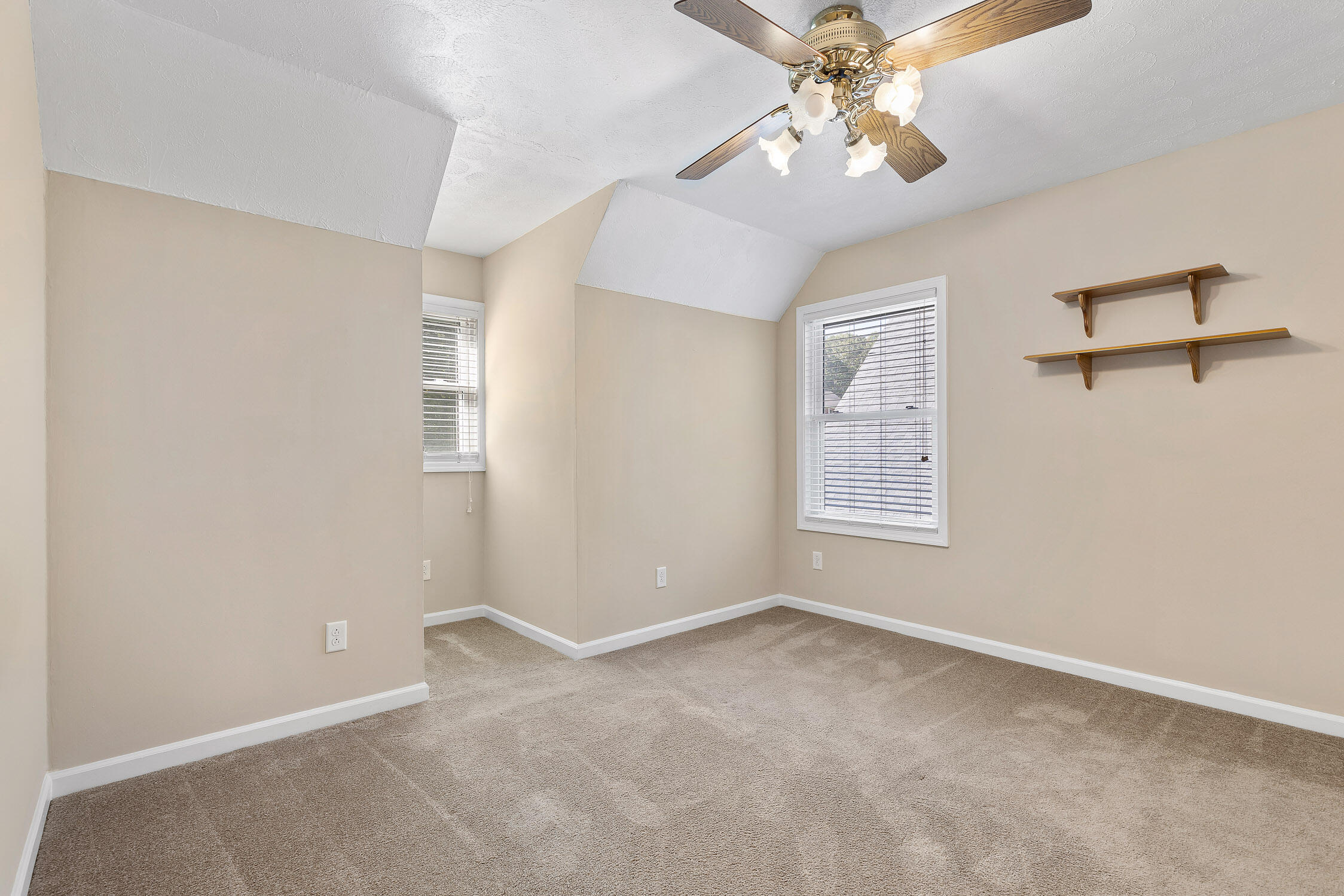 7713 Elizabeth Way Drive