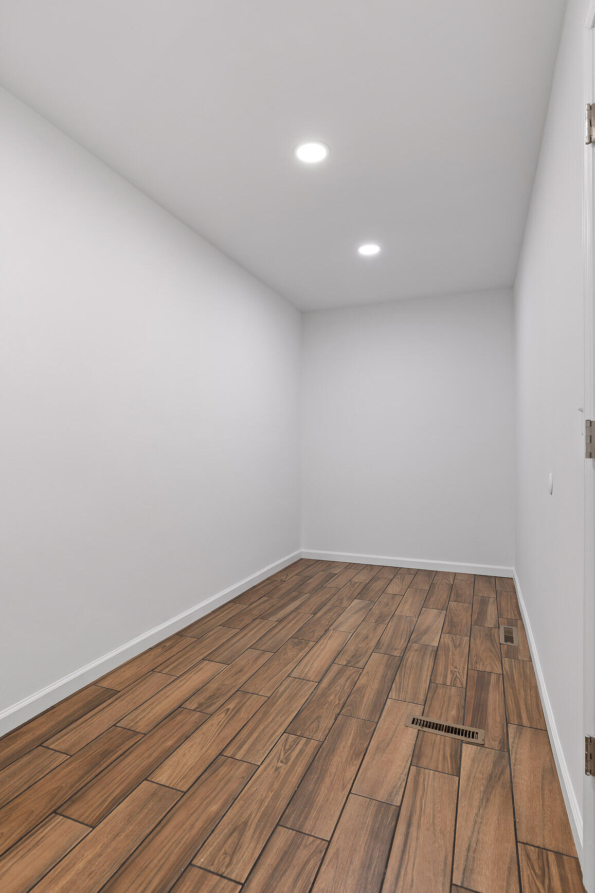 7713 Elizabeth Way Drive