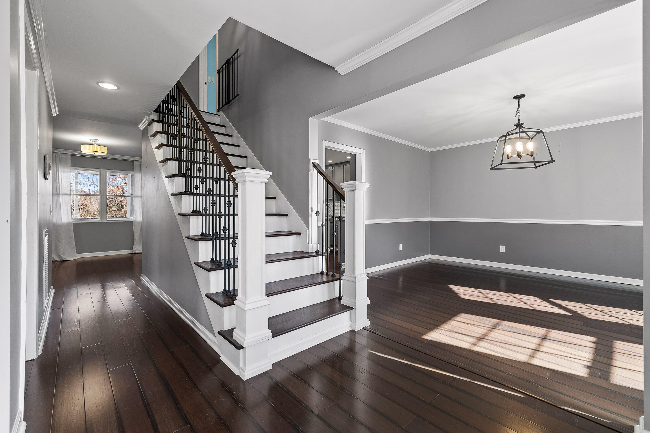 822 Stone Crest Circle