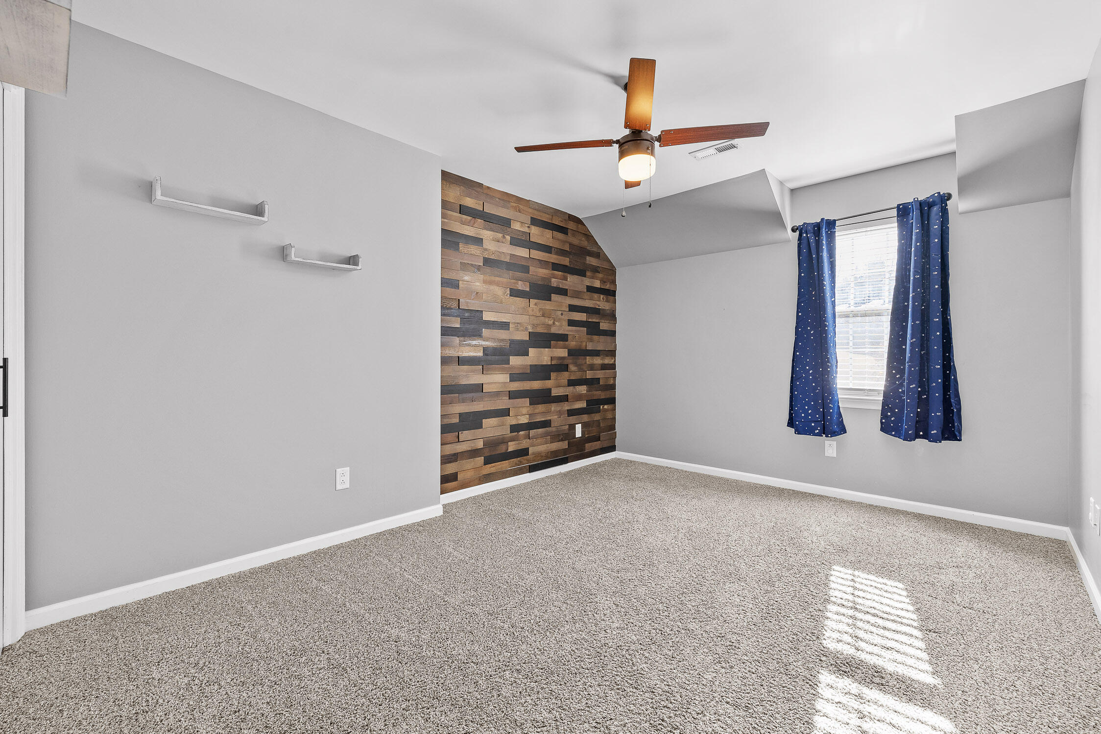 822 Stone Crest Circle