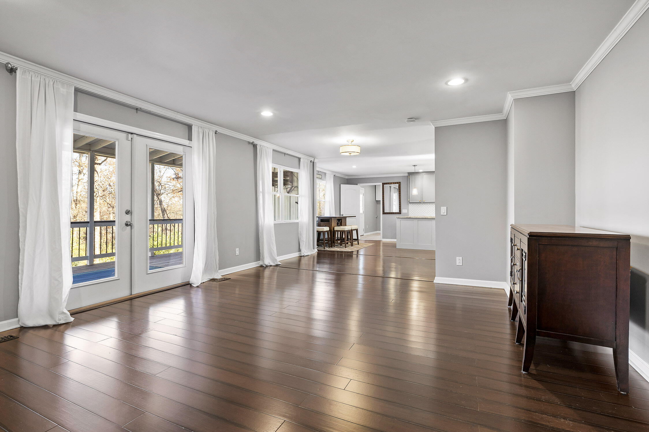 822 Stone Crest Circle