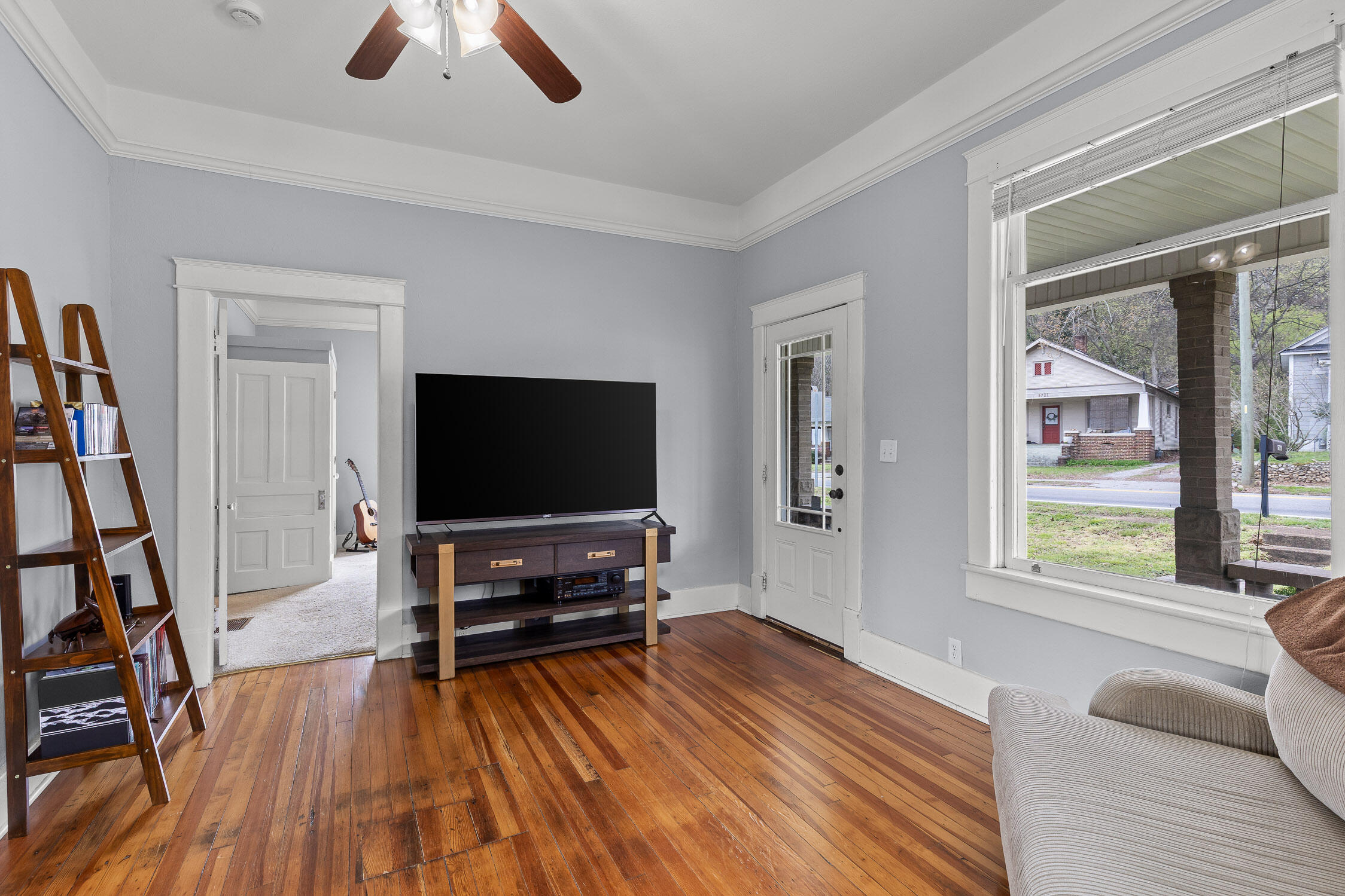 5720 Saint Elmo Avenue