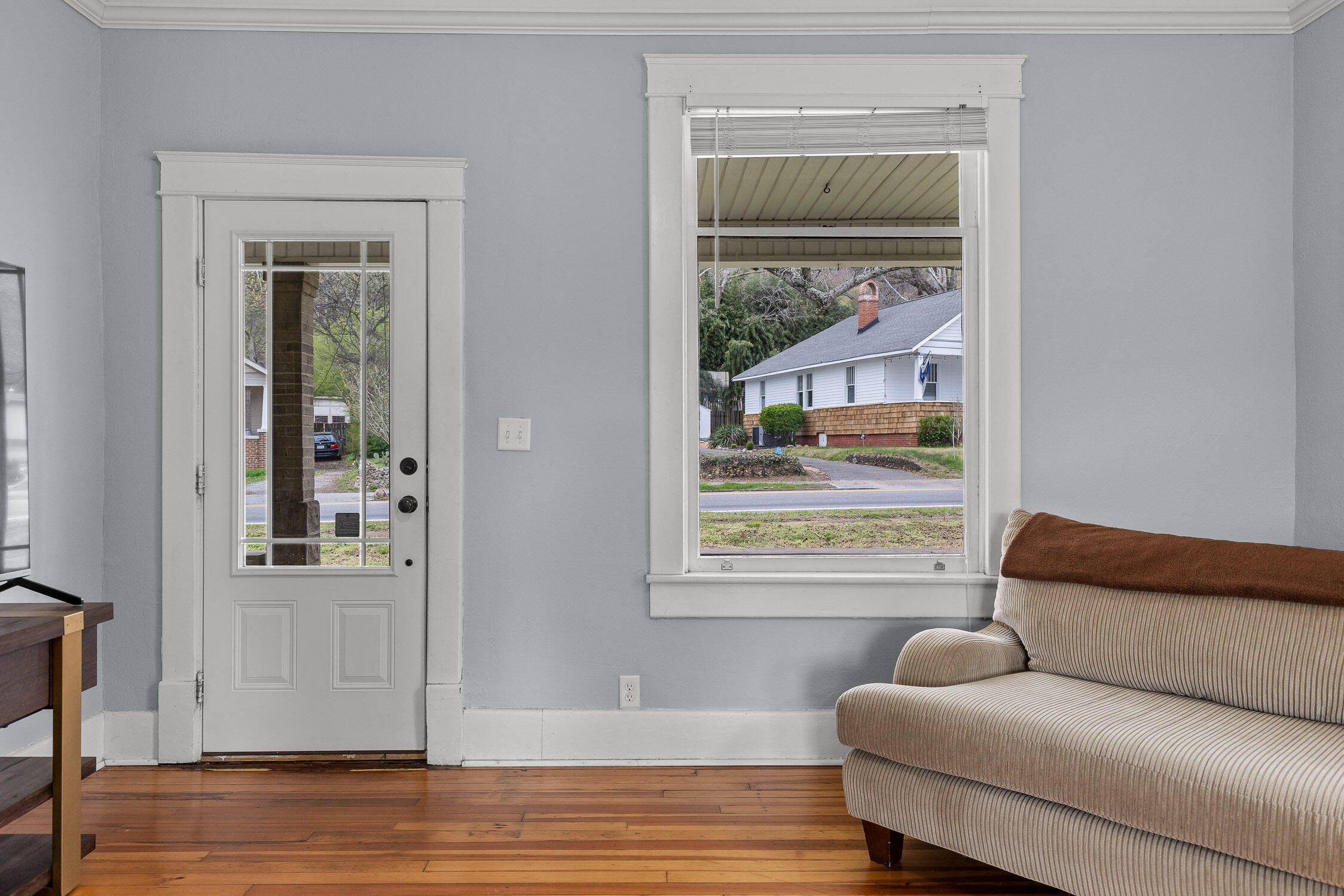 5720 Saint Elmo Avenue