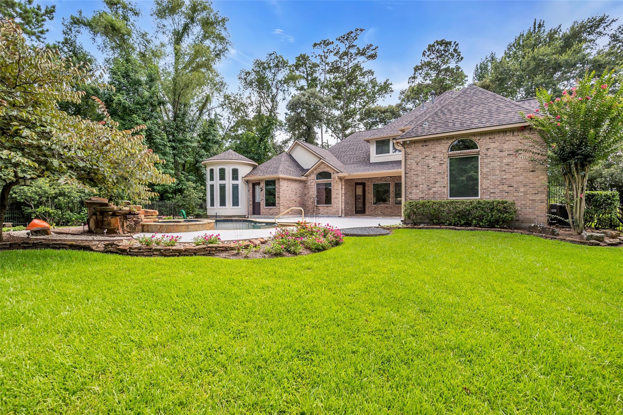 27434 Whispering Maple Way