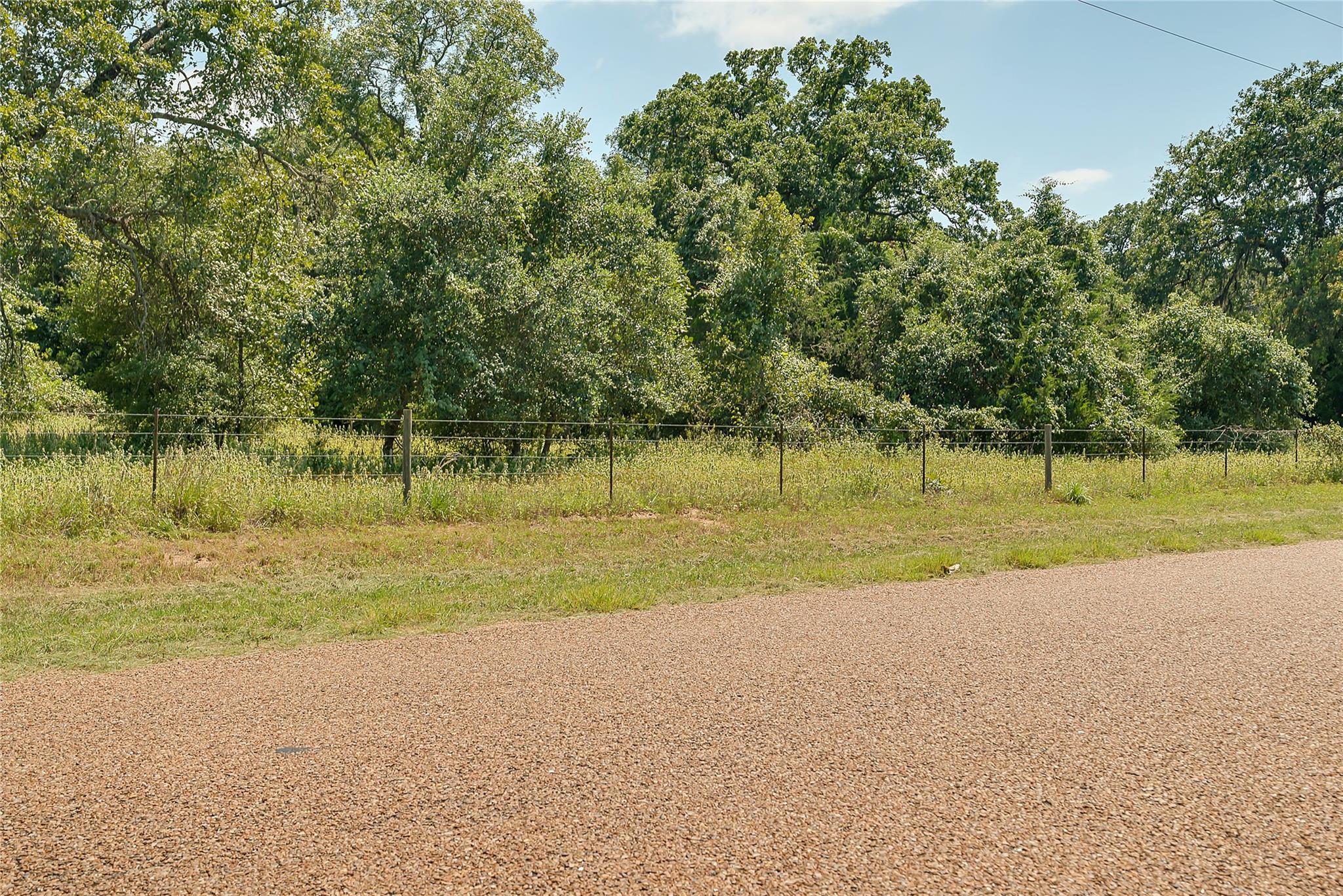 Parcel 19231 County Road 215