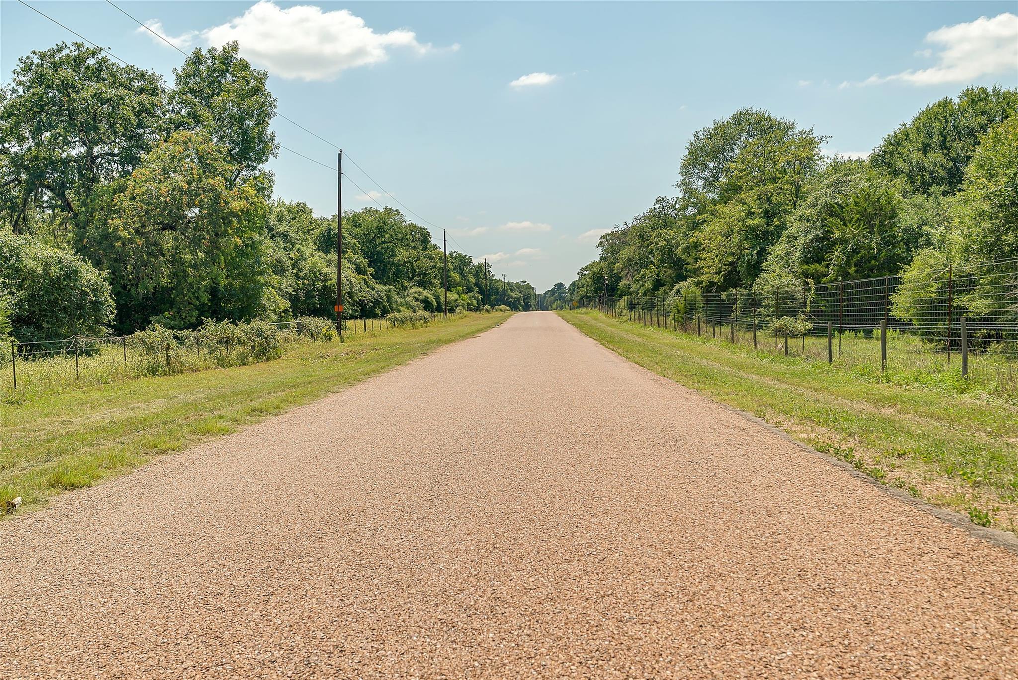 Parcel 19231 County Road 215