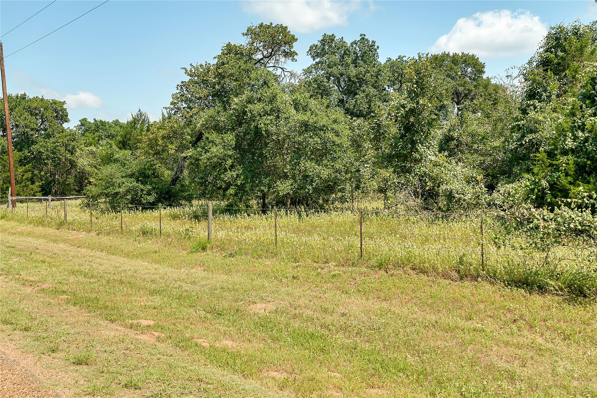 Parcel 19231 County Road 215