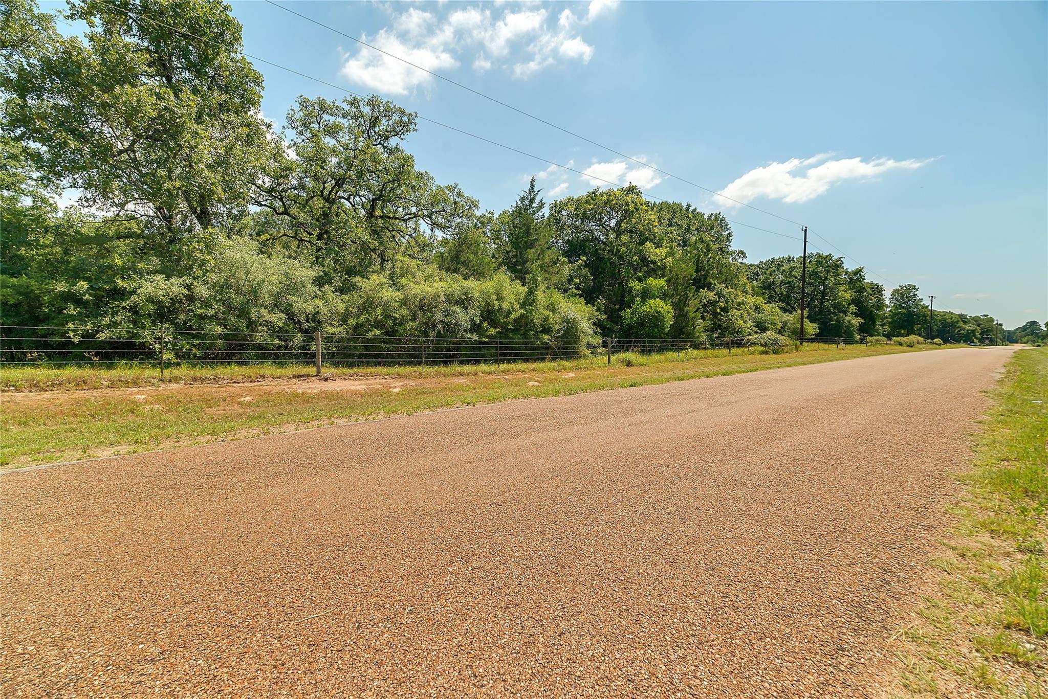 Parcel 19231 County Road 215