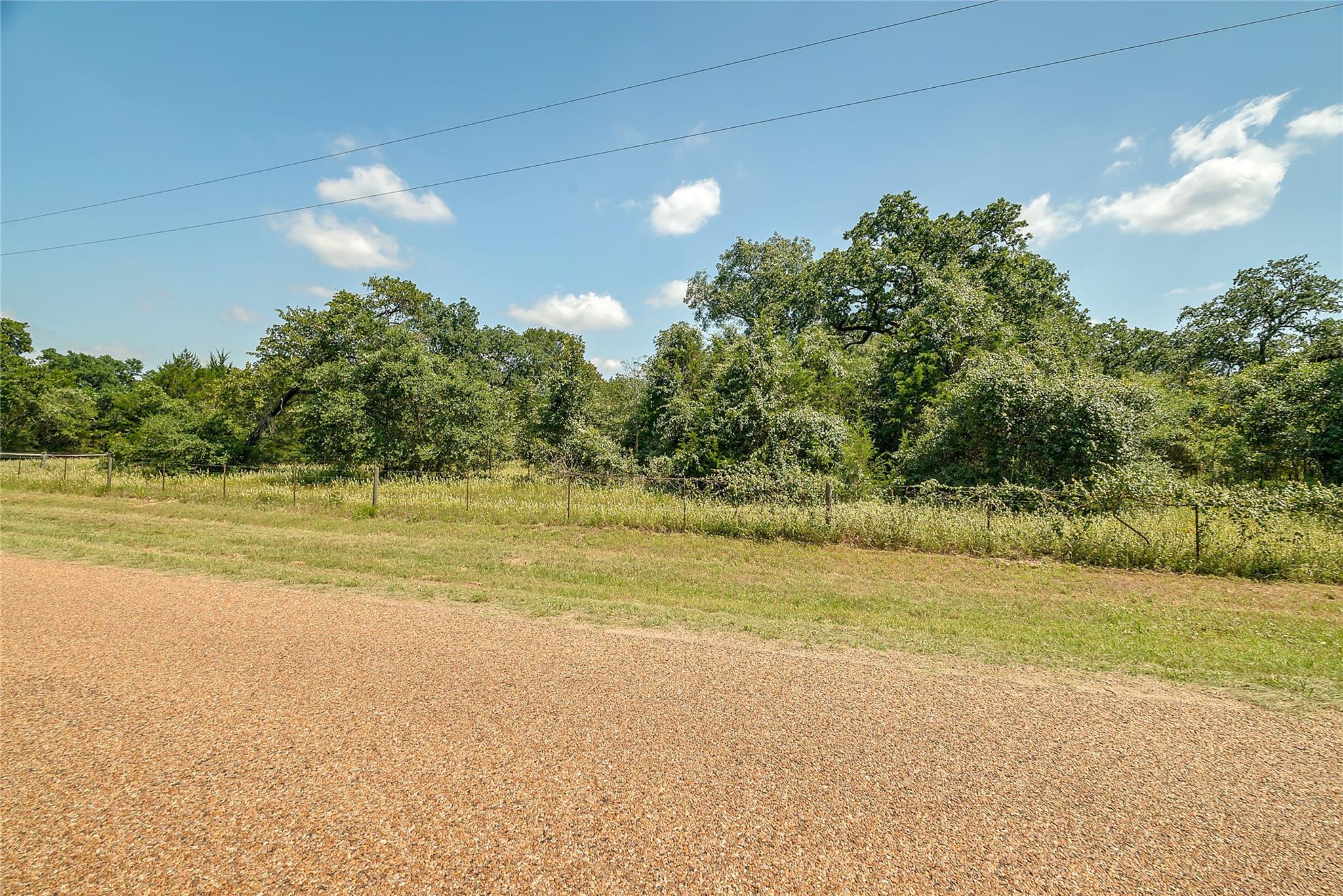 Parcel 19231 County Road 215