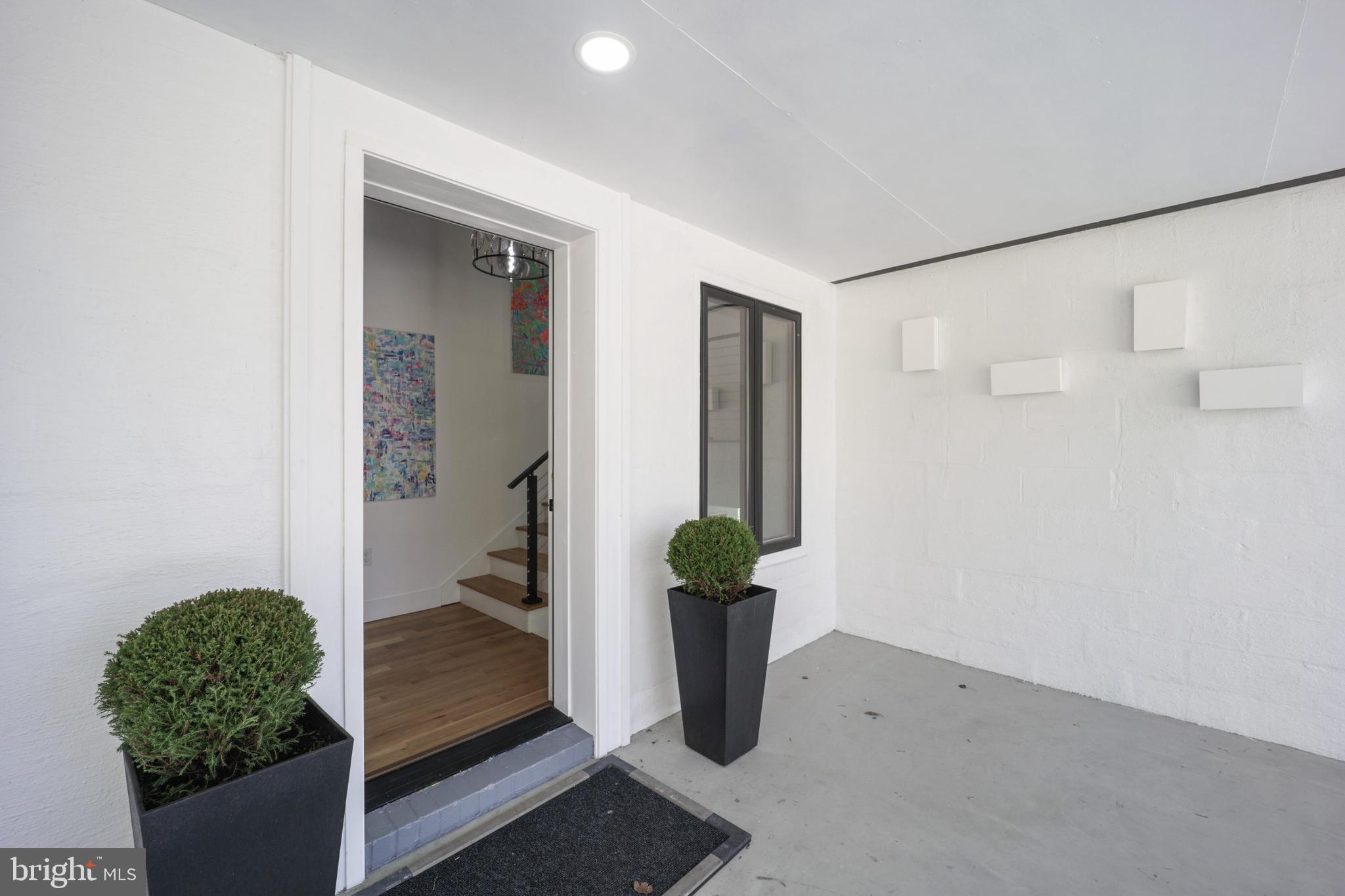 1627 ST GILES ROAD