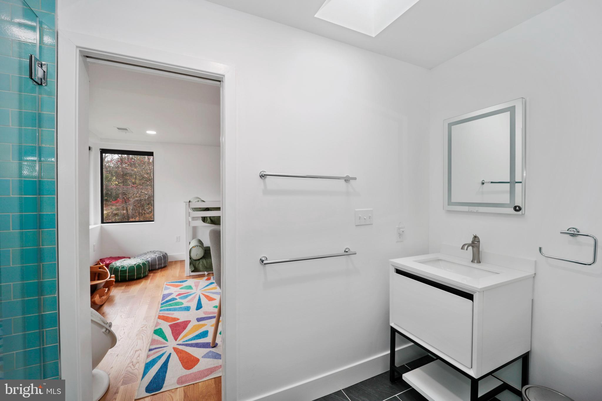 1627 ST GILES ROAD