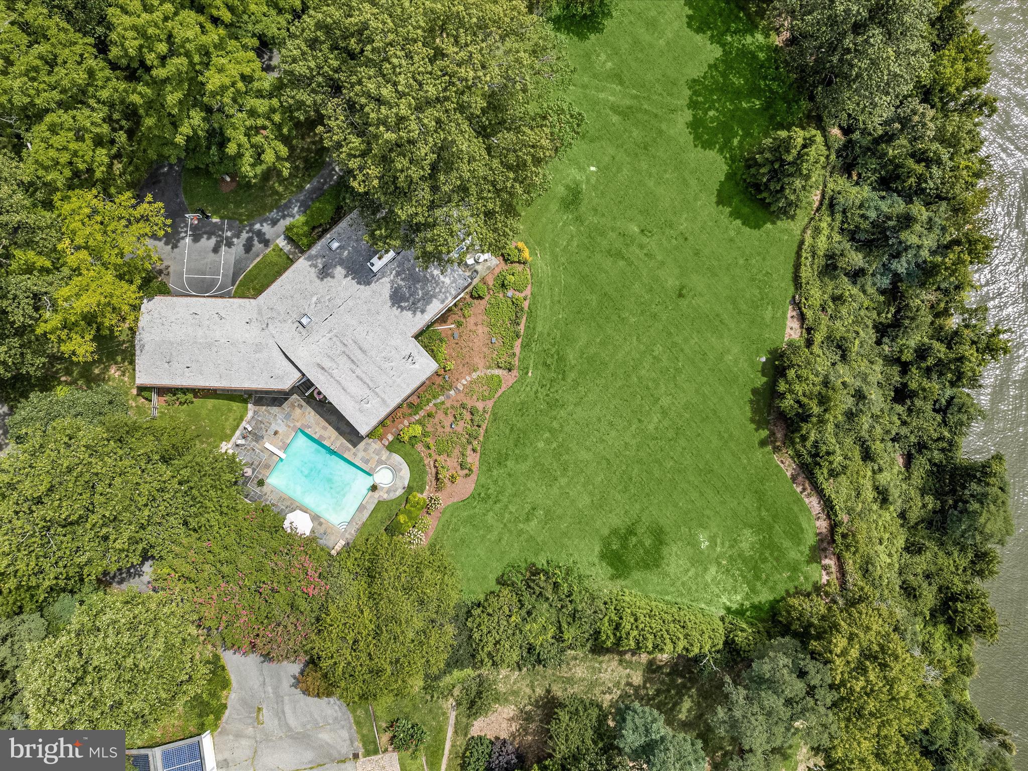 738 SKYWATER ROAD