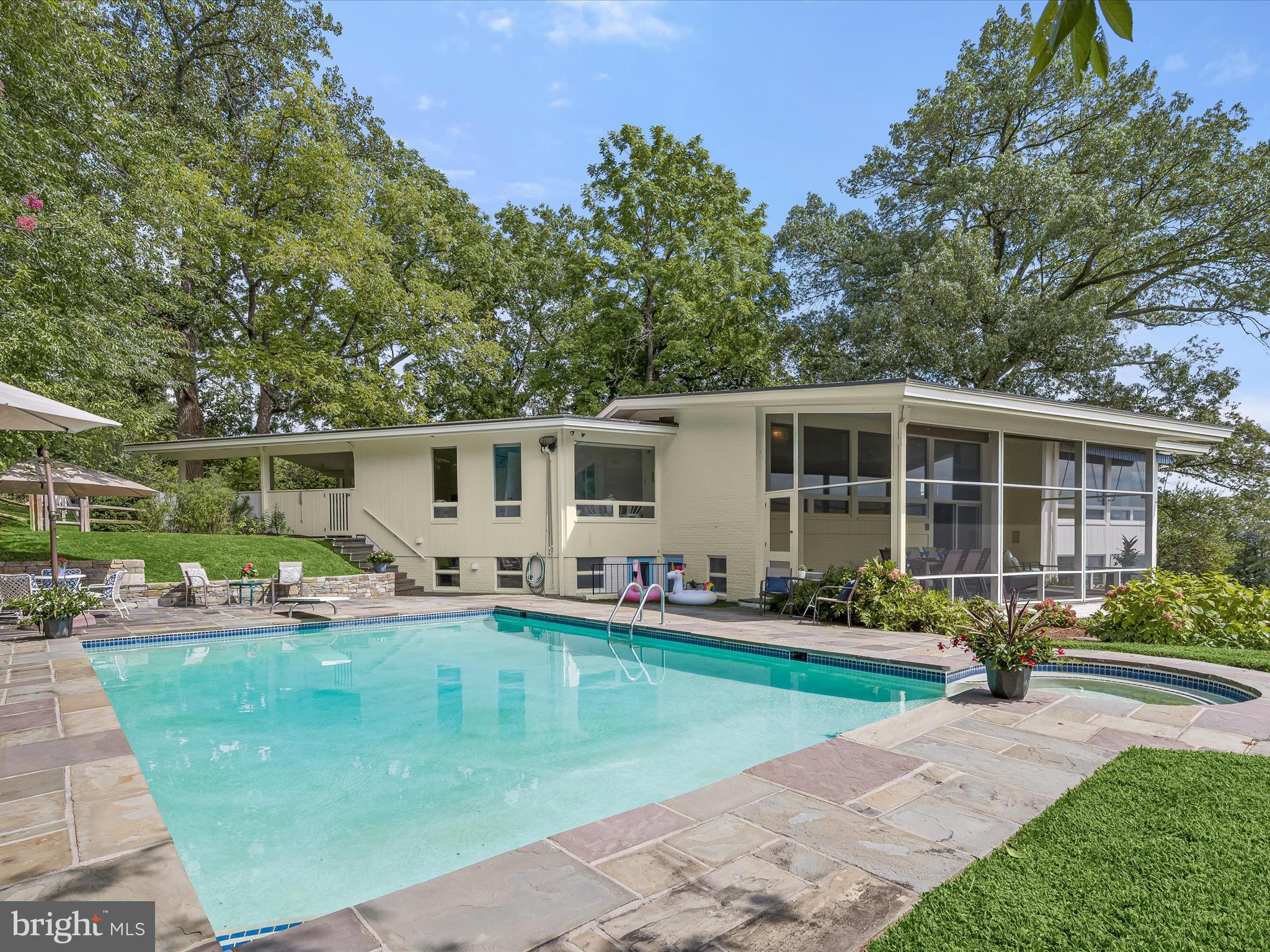 738 SKYWATER ROAD