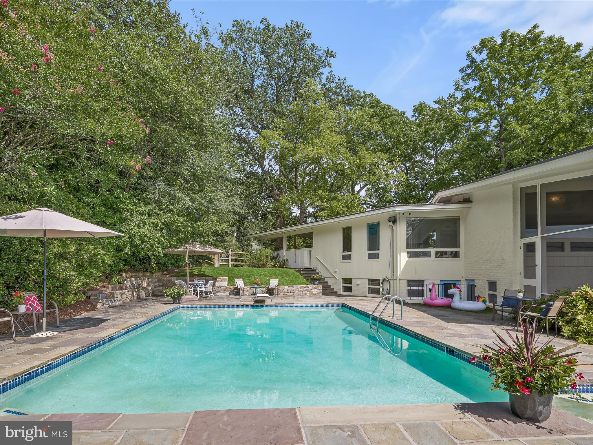 738 SKYWATER ROAD